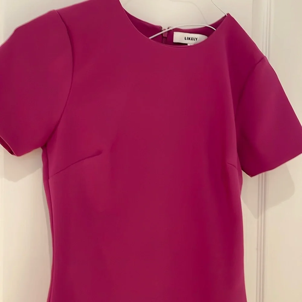 LIKELY Sheath Interview or Special Occasion Dress rich color, beautifully cut - Picture 2 of 5